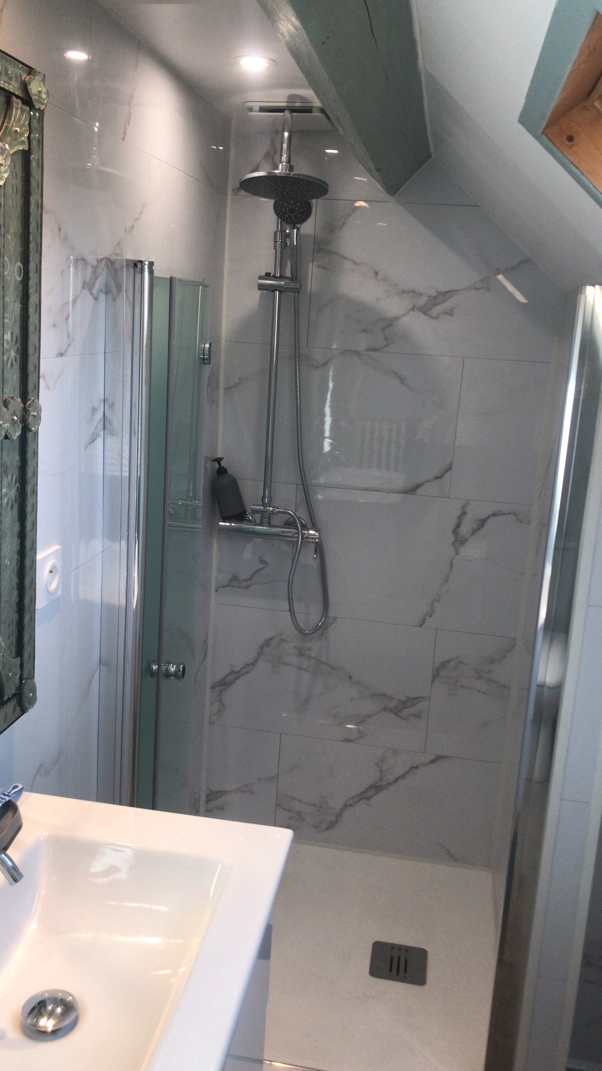 Gustavienne douche